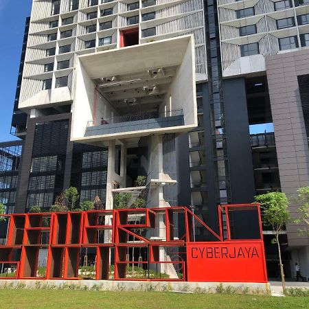Tamarind Suites Cosy Studio Cyberjaya Bagian luar foto