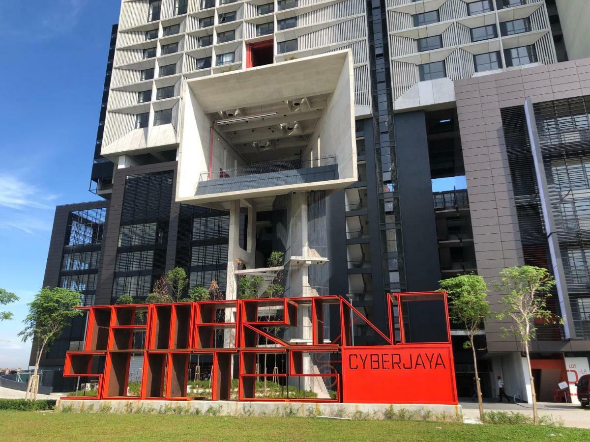Tamarind Suites Cosy Studio Cyberjaya Bagian luar foto
