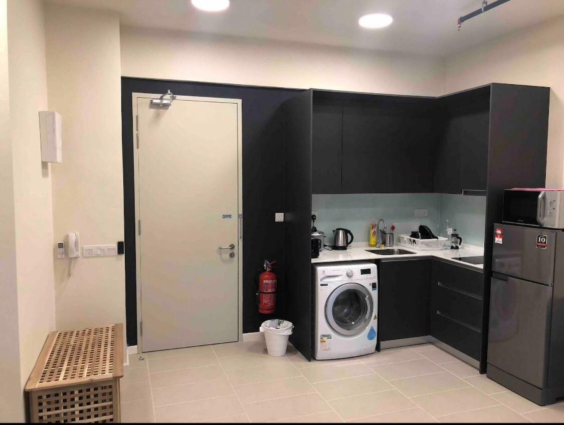 Tamarind Suites Cosy Studio Cyberjaya Bagian luar foto